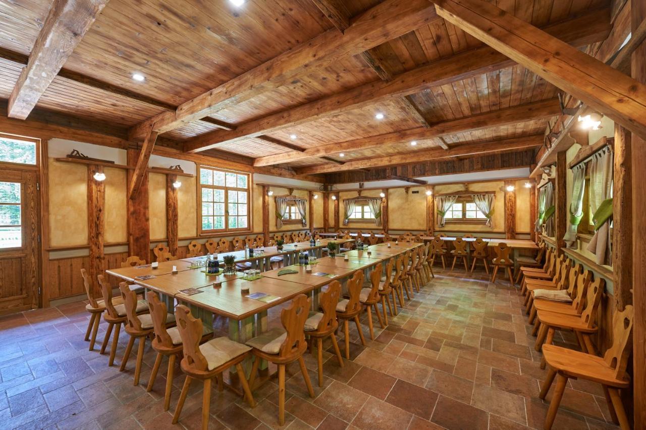 Hotel Eko Hisa-Eco House Na Razpotju Solčava Esterno foto