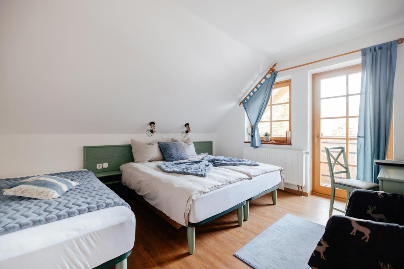 Hotel Eko Hisa-Eco House Na Razpotju Solčava Esterno foto
